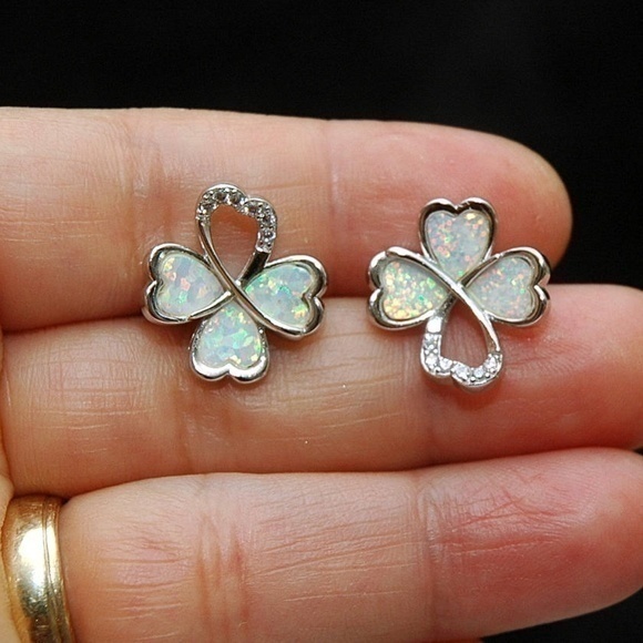 925 Sterling SilverOpal Heart Studs Earrings